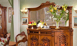 классическая мебель стол